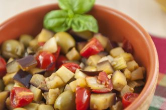 caponata light con melanzane olive